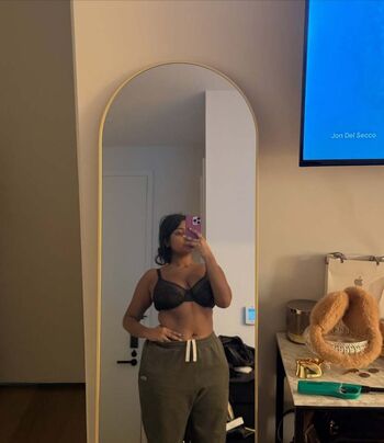 Full leaked Theweeklyguest private onlyfans photo