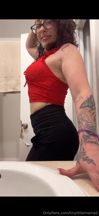 Full leaked Tinylittlemama private onlyfans photo