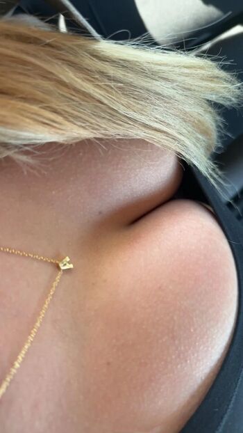 Full leaked Turtleegirll private onlyfans photo