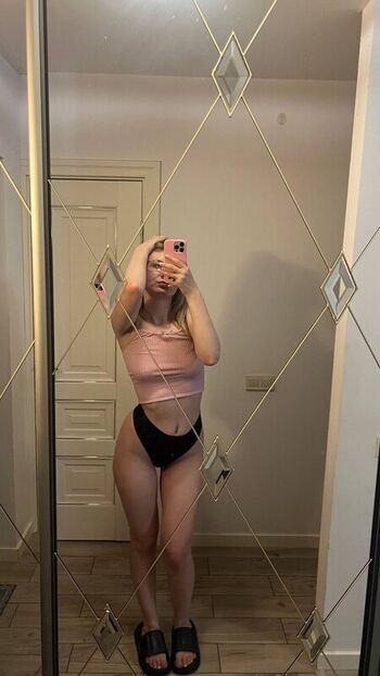 Full leaked Uliankaberezka private onlyfans photo