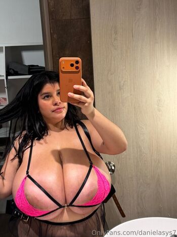 Full leaked Unoresidentk page private onlyfans photo