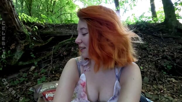 Full leaked Vleafnin private onlyfans photo