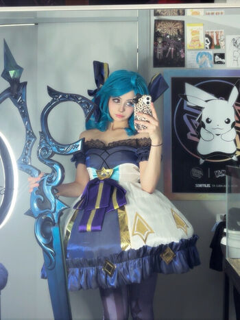 xenluvsmiku
