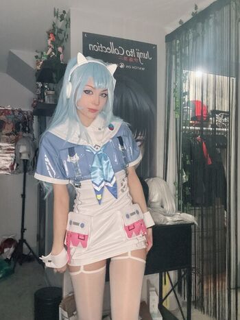 Full leaked Xenluvsmiku private onlyfans photo