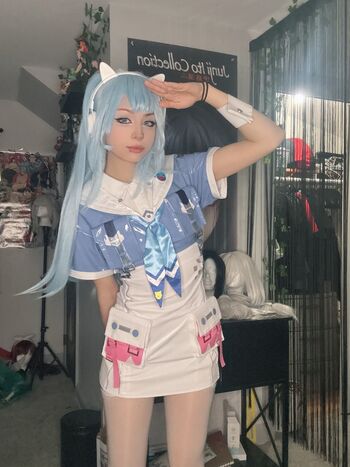 Full leaked Xenluvsmiku private onlyfans photo