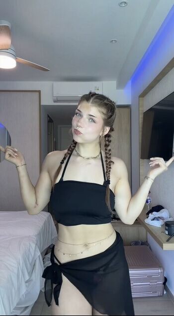 Full leaked Xfibii private onlyfans photo