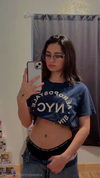 Full leaked Xjeeanx private onlyfans photo