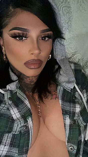 Full leaked Yeska private onlyfans photo