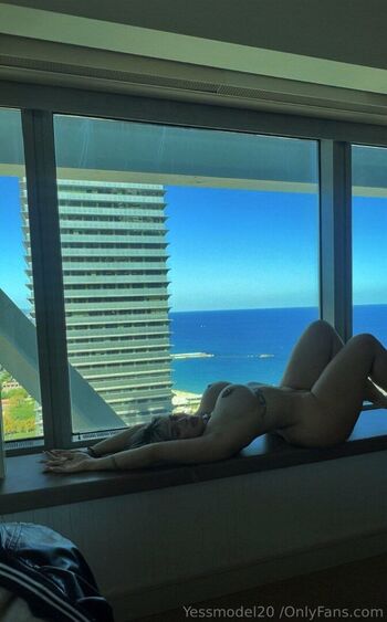Full leaked Yessmodel private onlyfans photo