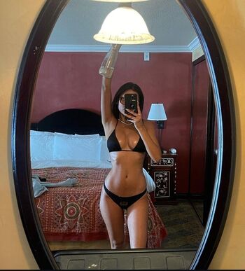 Full leaked Zaina sarah private onlyfans photo