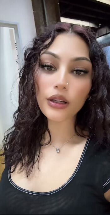 Full leaked Zeexaiko private onlyfans photo