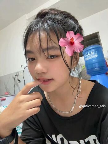 Full leaked Zelynics private onlyfans photo