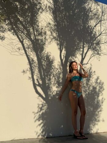 Full leaked Zeybik private onlyfans photo